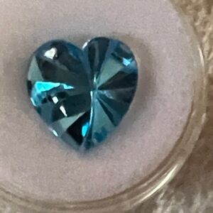 Blue Heart-Shaped Blue Topaz Gemstone Great for a pendent or a Ring aprox 3ct